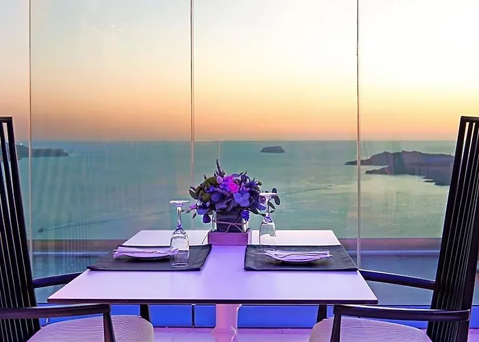 Lilium Hotel Santorini
